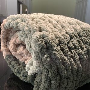 Koti Hubbard blanket
